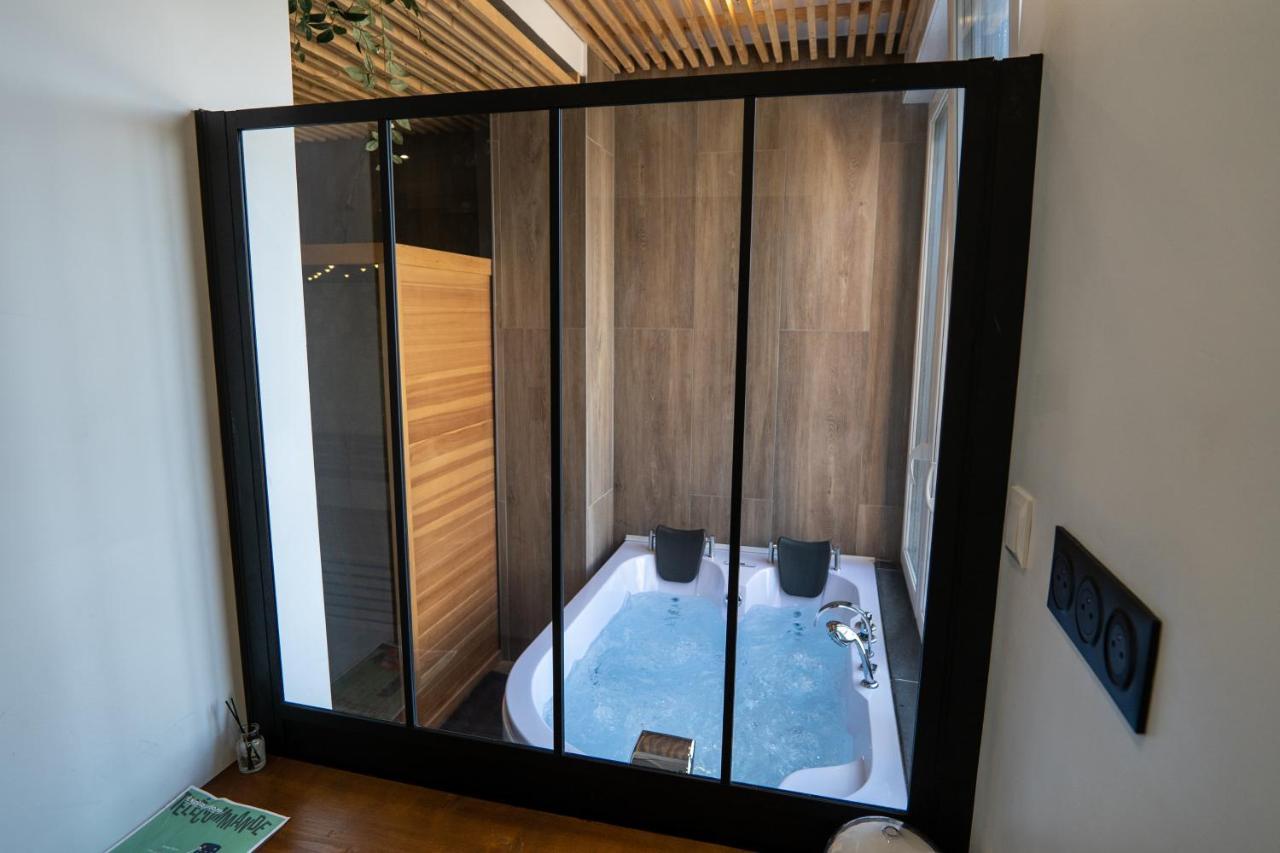 Capsule Wellness - Sauna - Balneo - Machine De Sport Privatif - Ps5 - 2 Chambres Valenciennes Luaran gambar