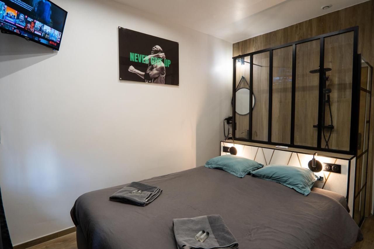 Capsule Wellness - Sauna - Balneo - Machine De Sport Privatif - Ps5 - 2 Chambres Valenciennes Luaran gambar