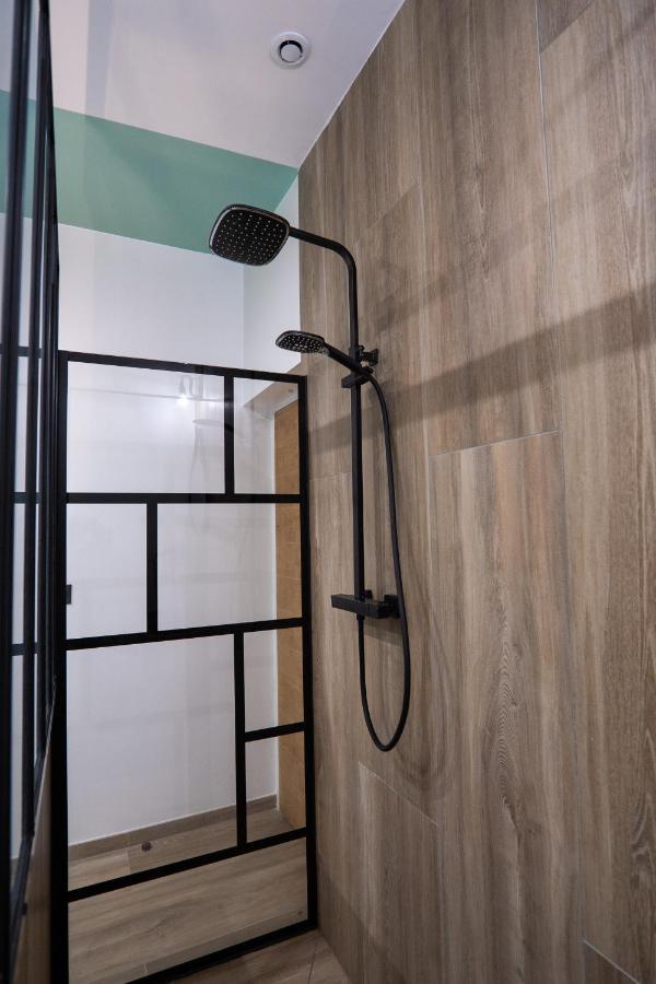 Capsule Wellness - Sauna - Balneo - Machine De Sport Privatif - Ps5 - 2 Chambres Valenciennes Luaran gambar