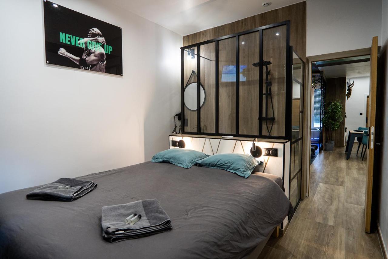 Capsule Wellness - Sauna - Balneo - Machine De Sport Privatif - Ps5 - 2 Chambres Valenciennes Luaran gambar